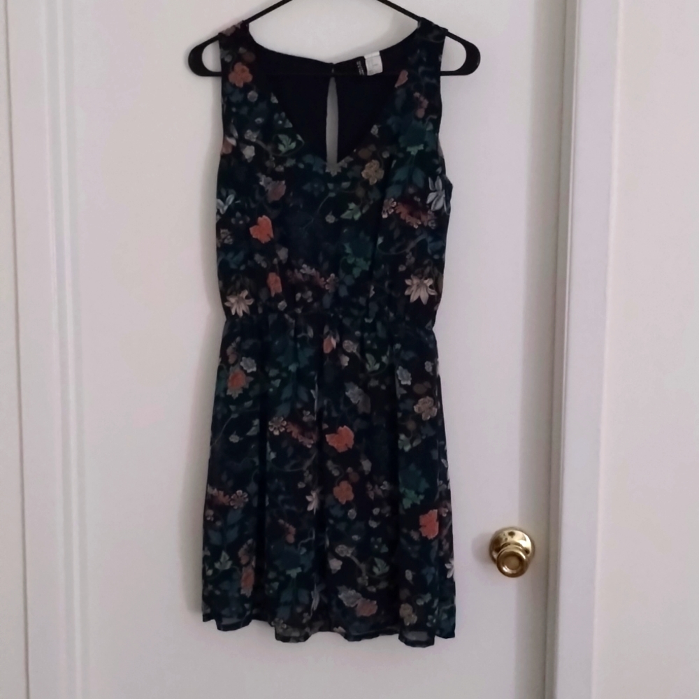 Women's dress